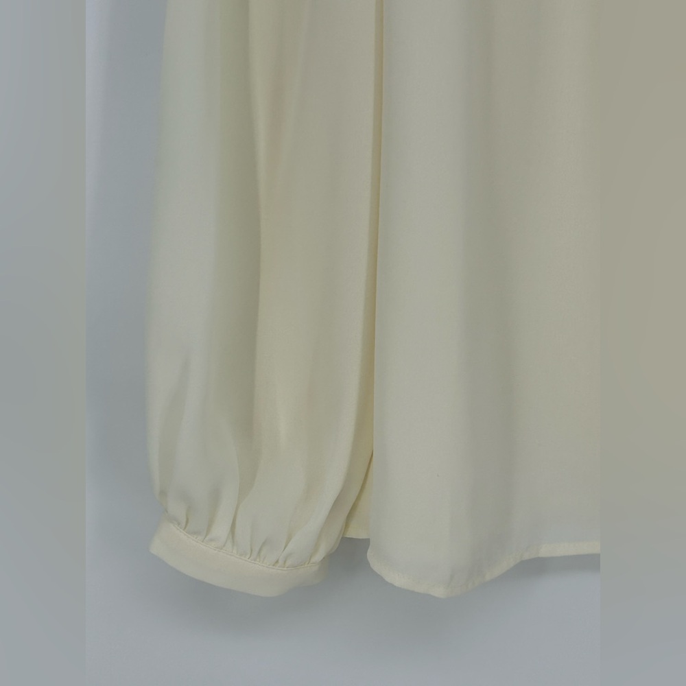 "NWT" Talbots Ivory Smocked Sheer Long Sleeve Blouse- Women's Small - Picture 10 of 10